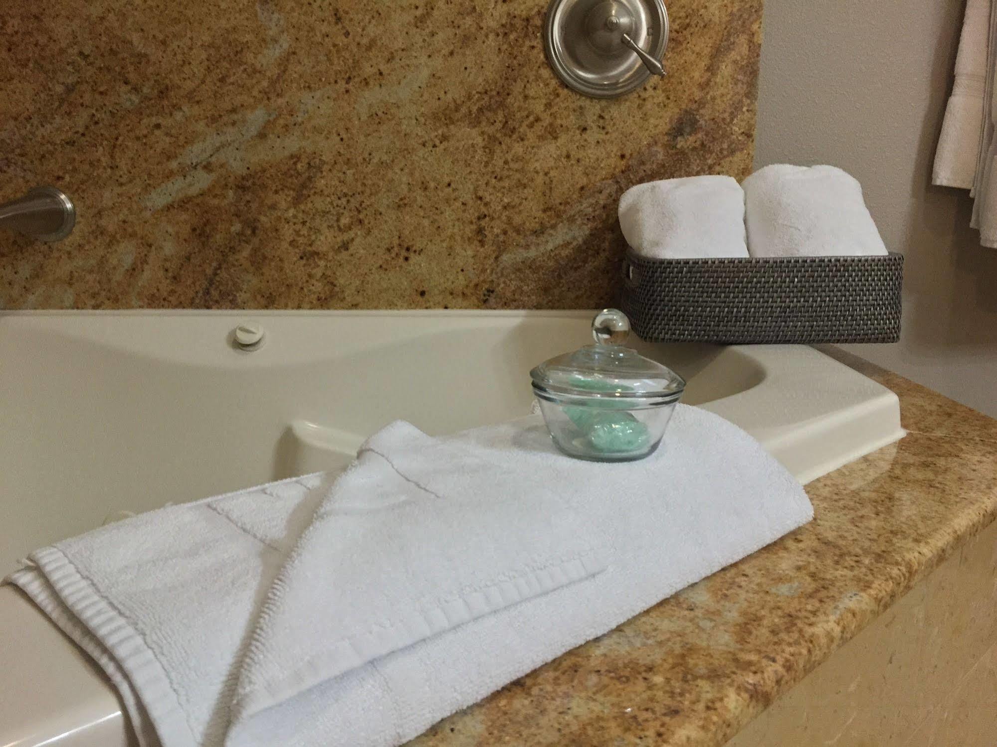 Bel Abri Napa Valley Inn Экстерьер фото