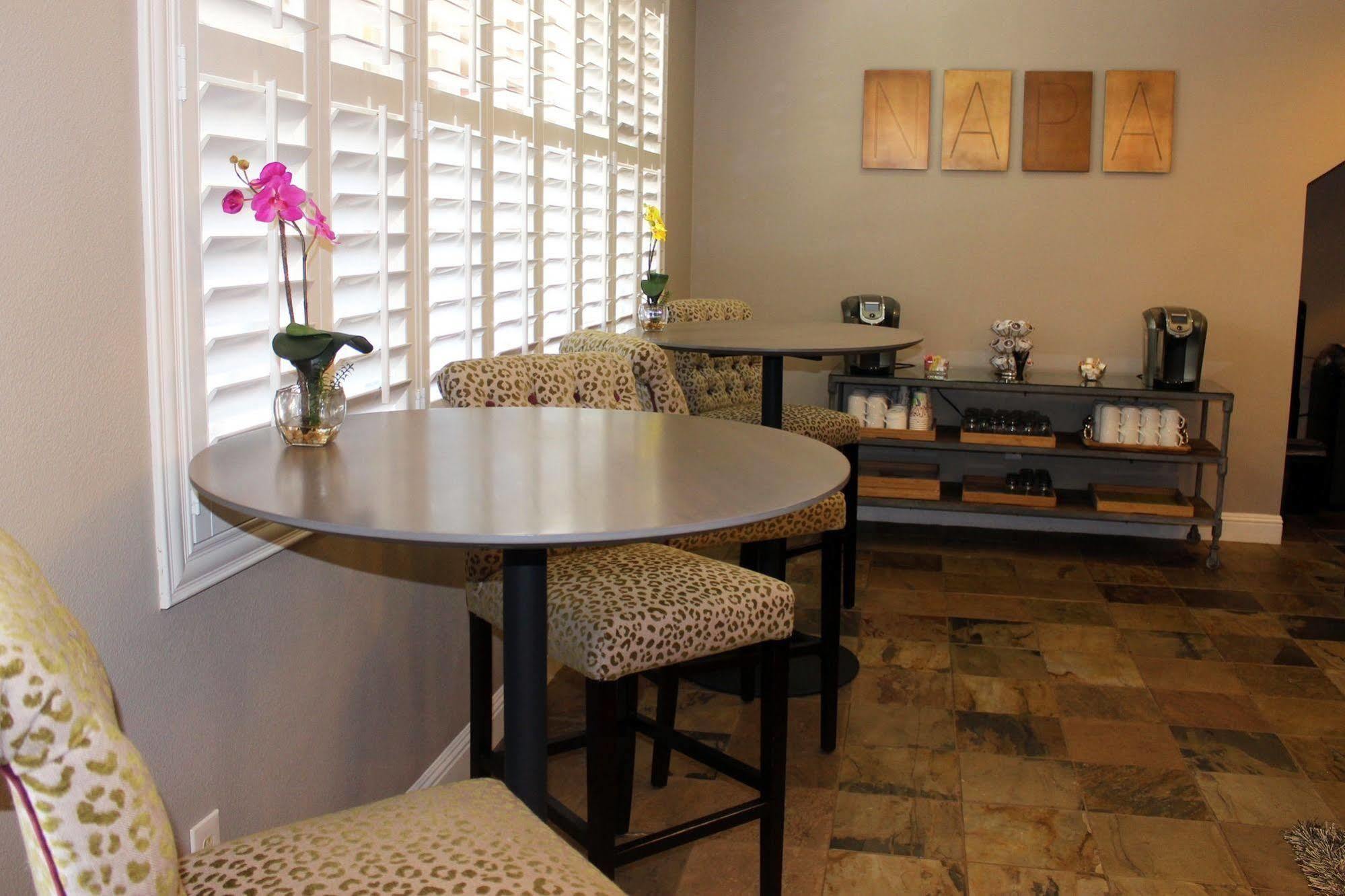 Bel Abri Napa Valley Inn Экстерьер фото